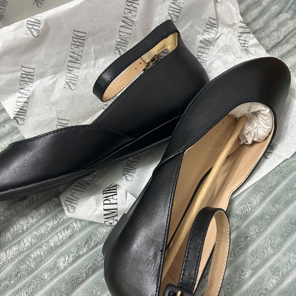 Black Kitten Heels With Adjustable Buckle - Picture 10 of 10